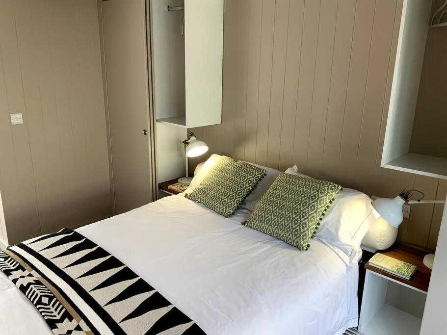 Cabin Retreat In The Heart Of Warwick. 沃里克 外观 照片