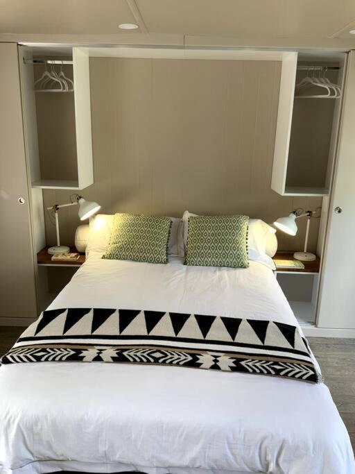 Cabin Retreat In The Heart Of Warwick. 沃里克 外观 照片