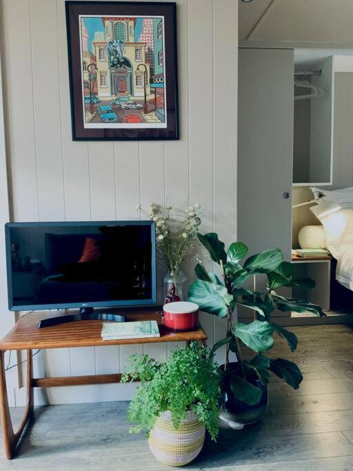 Cabin Retreat In The Heart Of Warwick. 沃里克 外观 照片